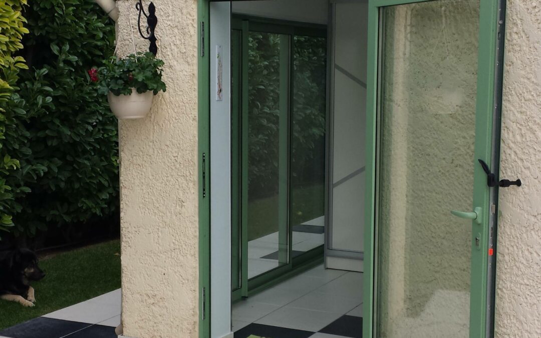 Fabrication sur mesure et pose de Porte-Fenêtre en aluminium